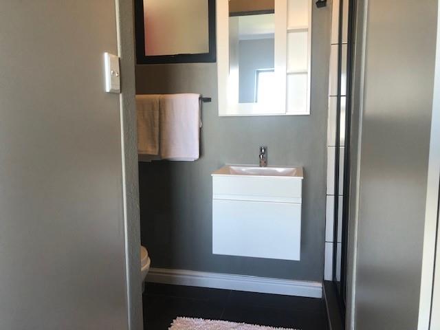 To Let 2 Bedroom Property for Rent in Table View Western Cape
